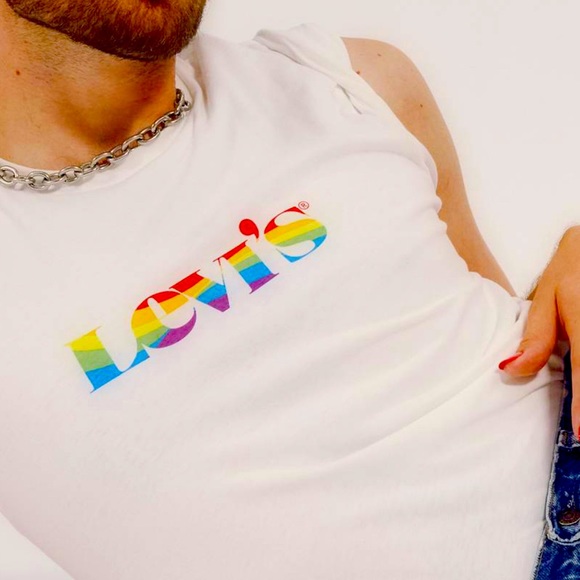 COPY - Short sleeve Levi’s PRIDE shirt - Picture 1 of 3